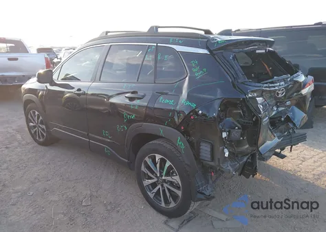 2025 Toyota Corolla Cross Xle z USA, uszkodzony, nr VIN 7MUDAAAG6SV134968